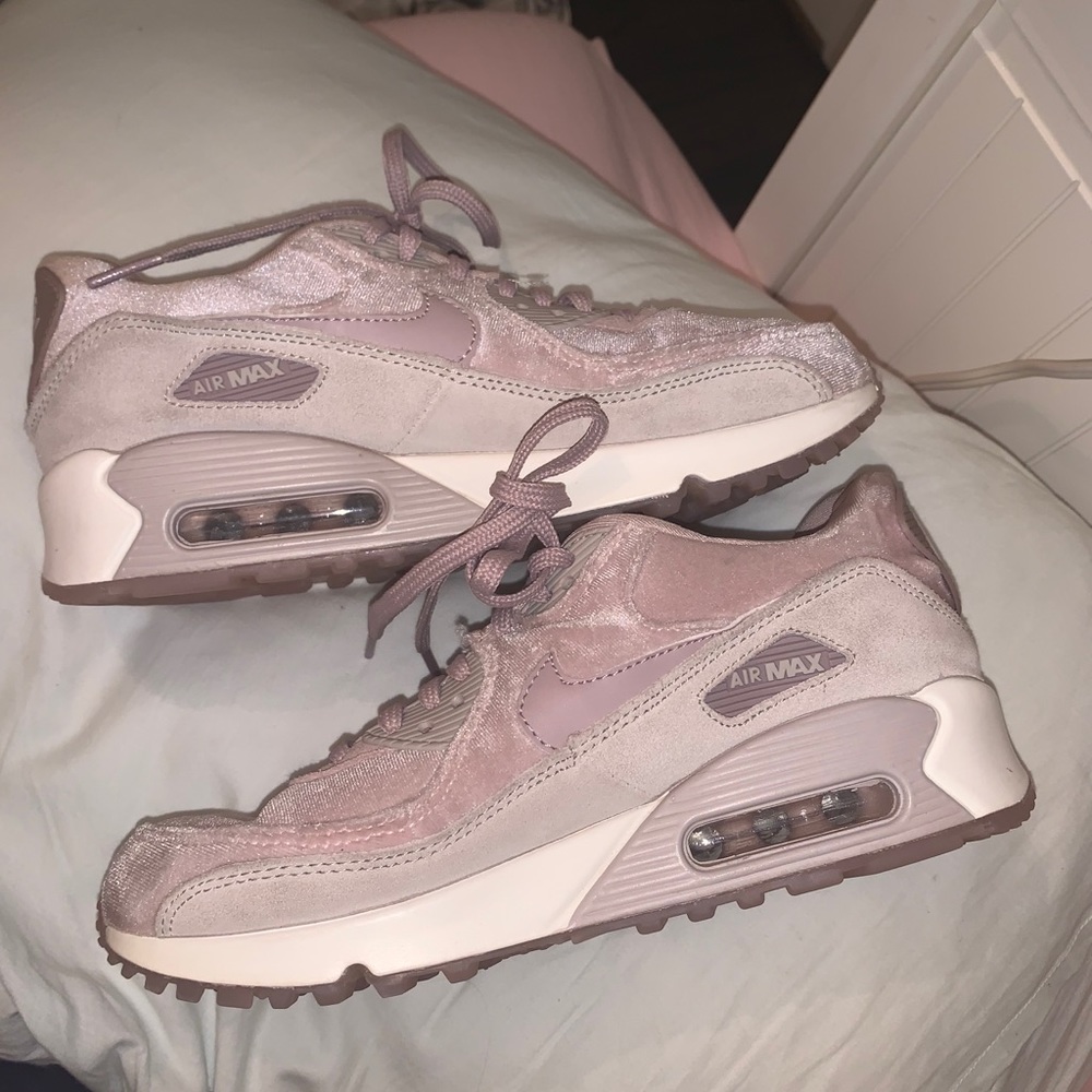 LAVENDER AIR MAX 90s